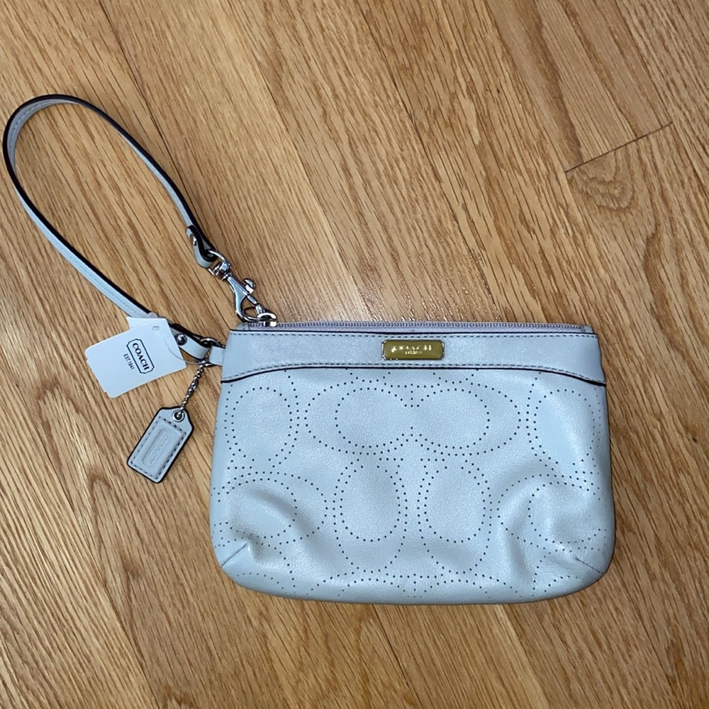 NEW Coach Wristlet Leather